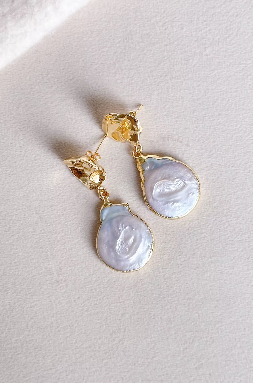 EE Culture Pearl Earrings