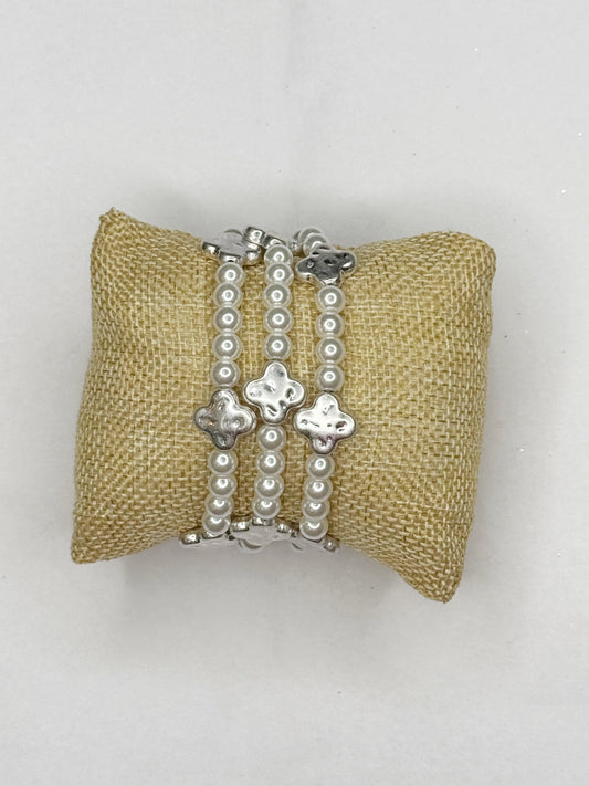 Pearl clover set of 3 stretch bracelets