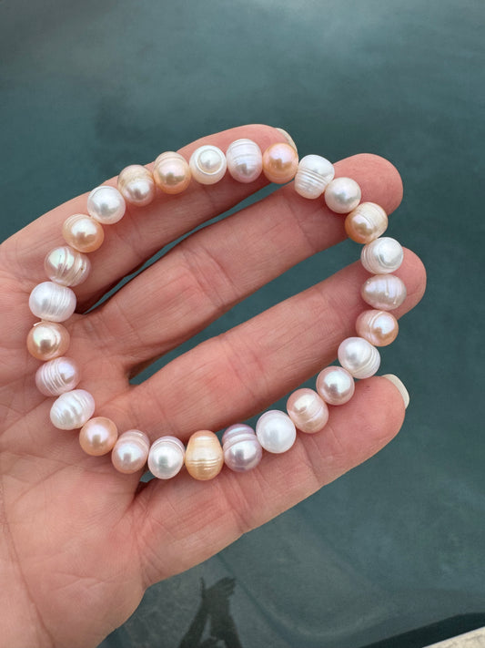 Fresh water pearl stretch bracelet