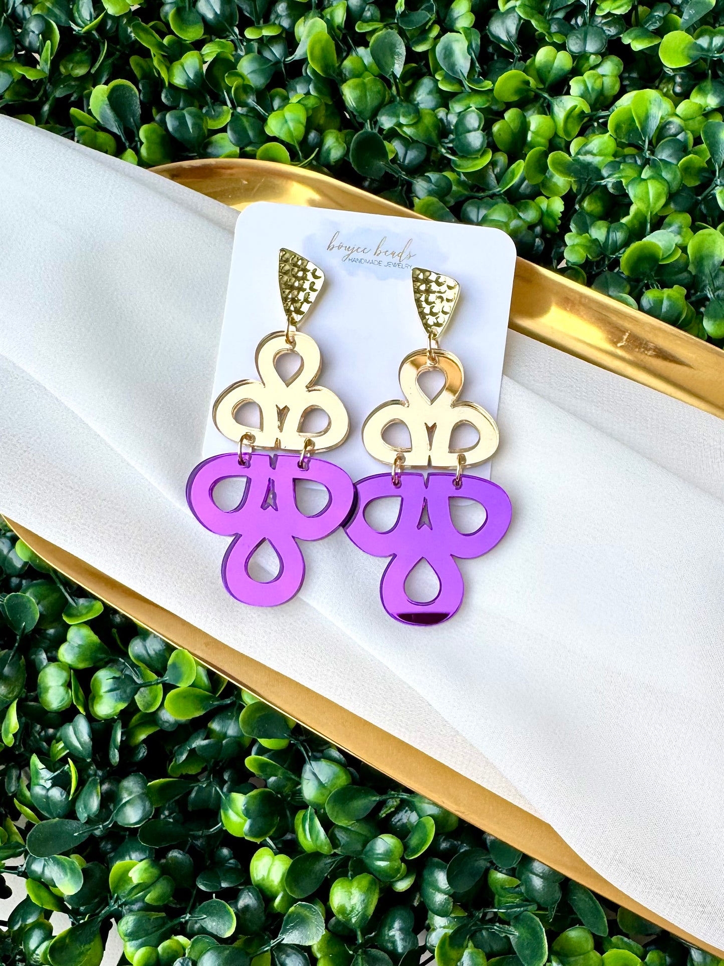 Acrylic swirl earrings