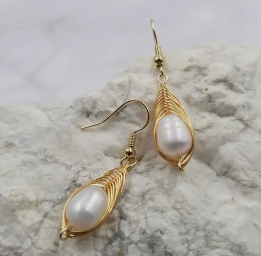 Handmade pearl wire earrings