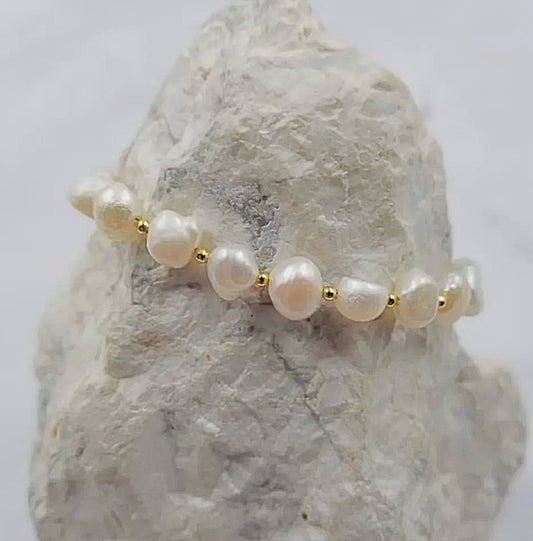 Freshwater pearl adjustable bracelet