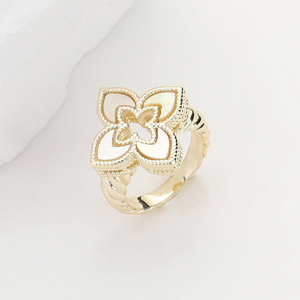 Mother of Pearl Clover Ring