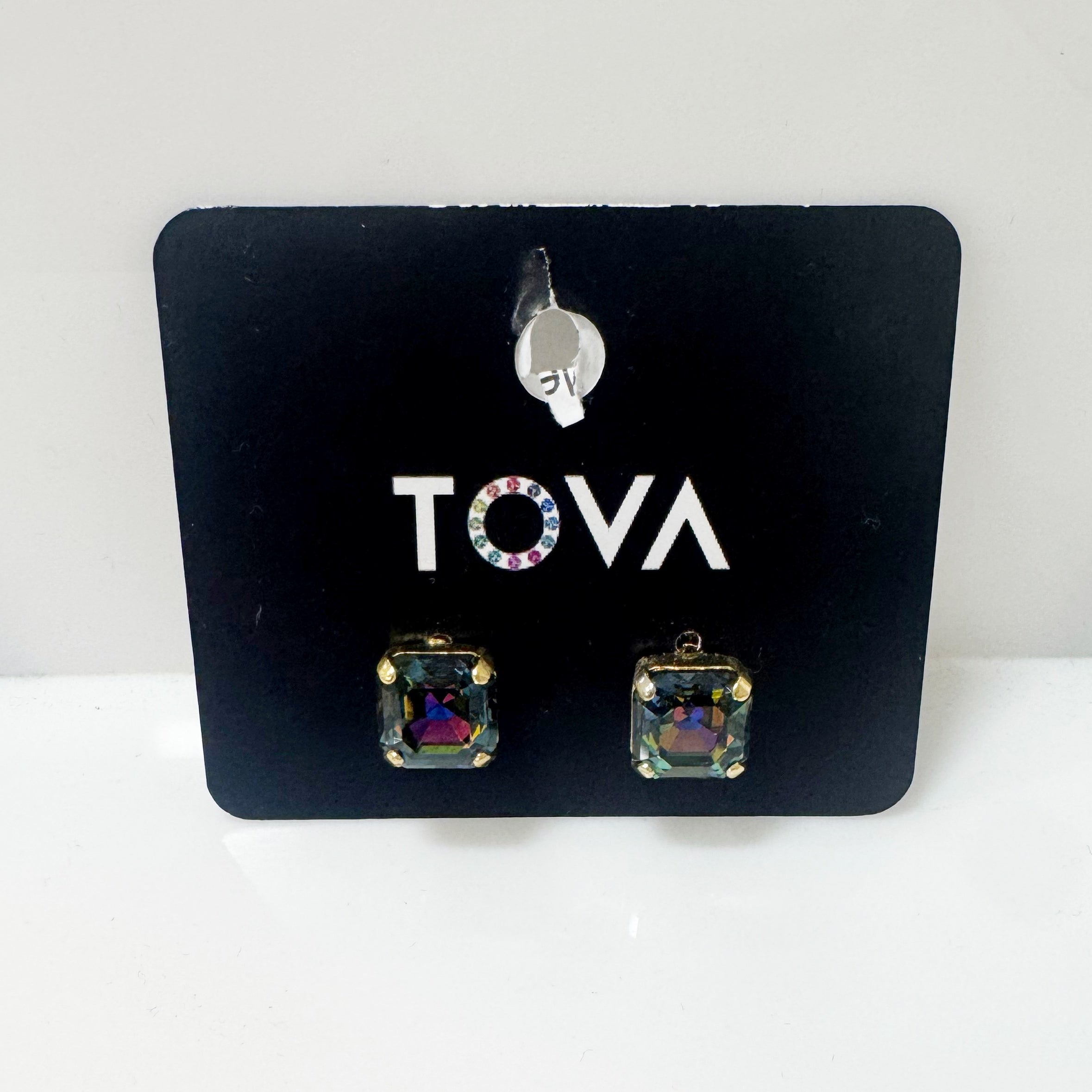 Tova Nikki Medium Studs!