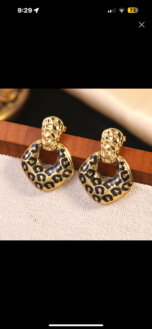 Leopard post stud earrings
