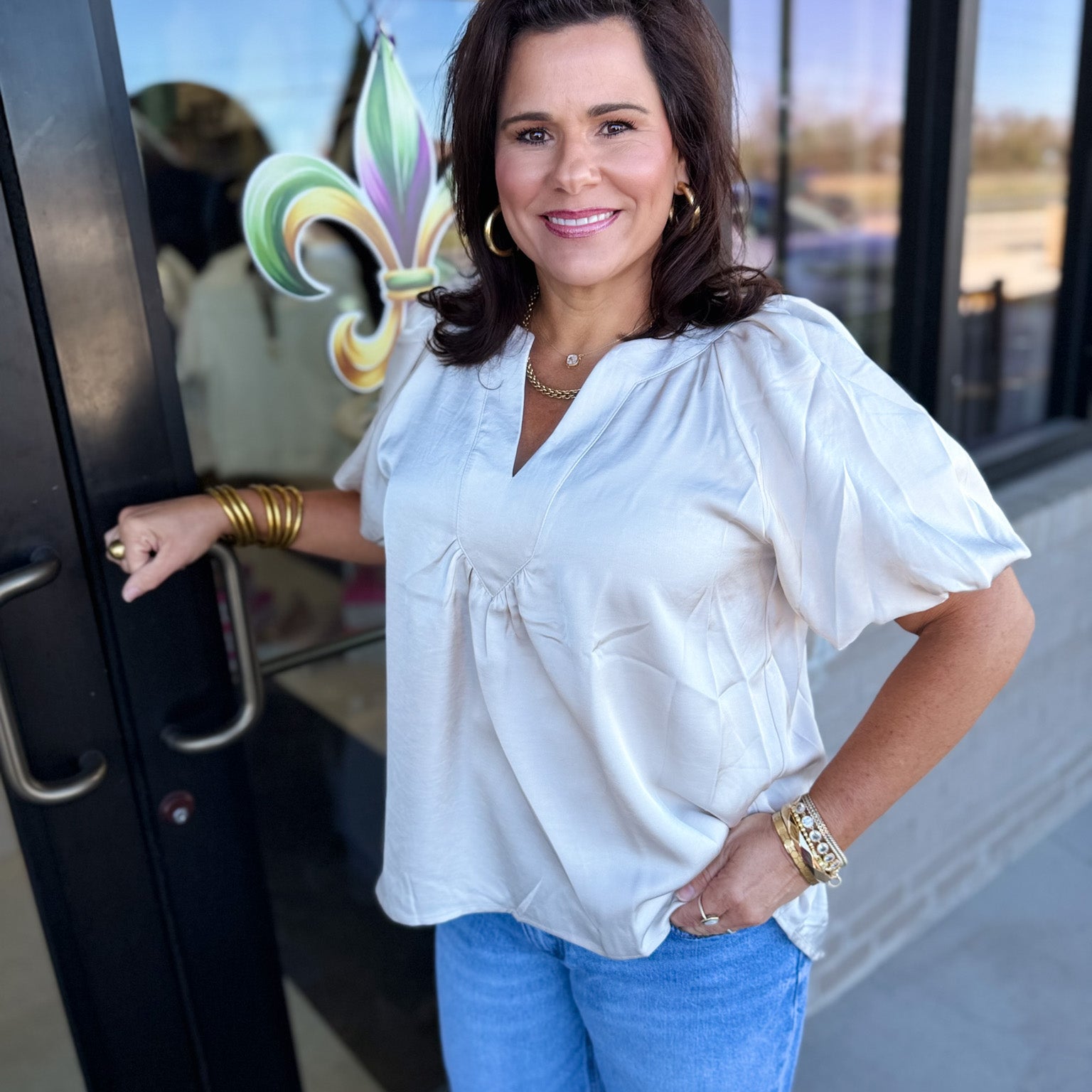 V Neck Puff Sleeve Top!