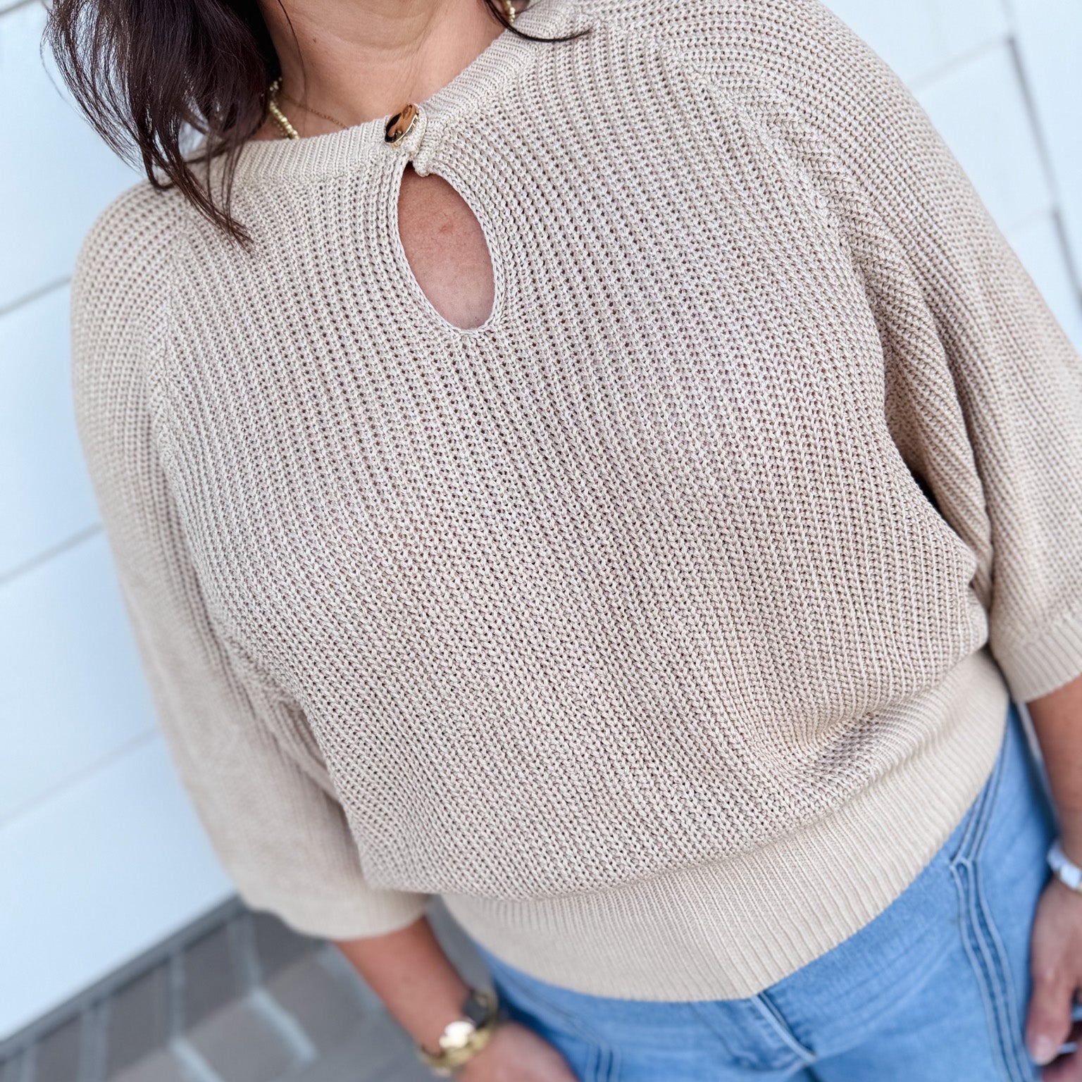 Keyhole Cropped Sleeve Sweater