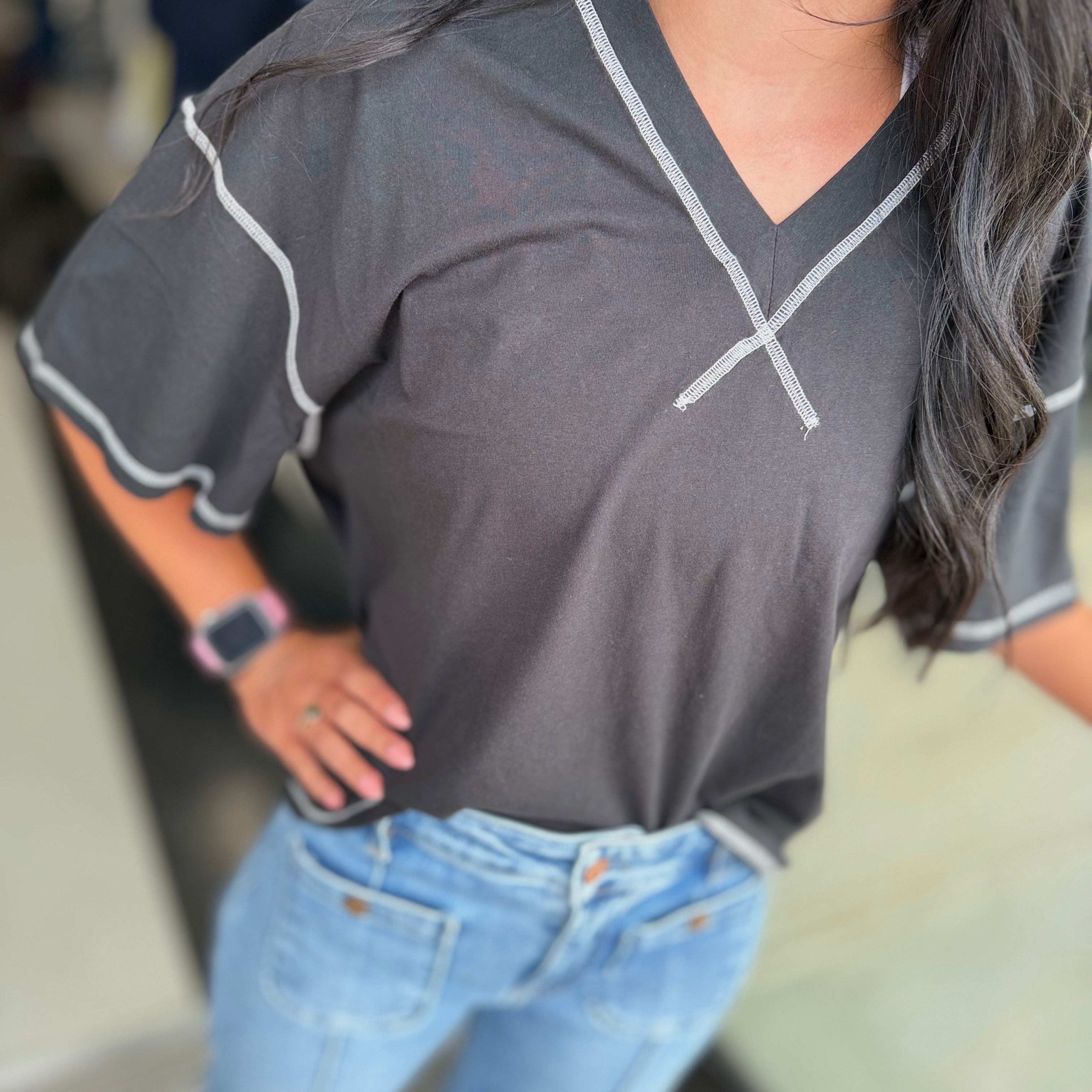 Soft Cotton Relaxed V-Neck Top with Contrast Stitching