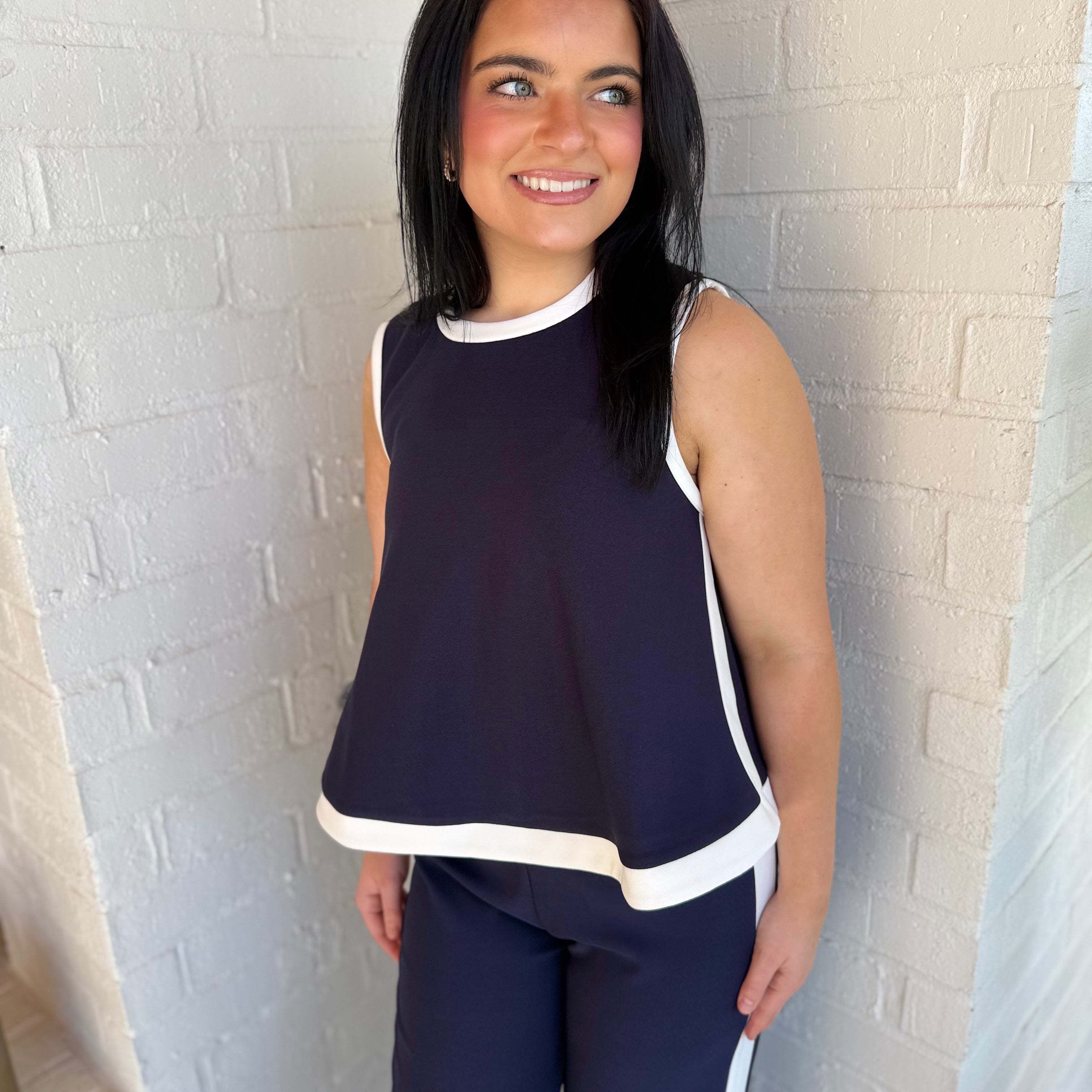 Effortless Elegance Contrast Set