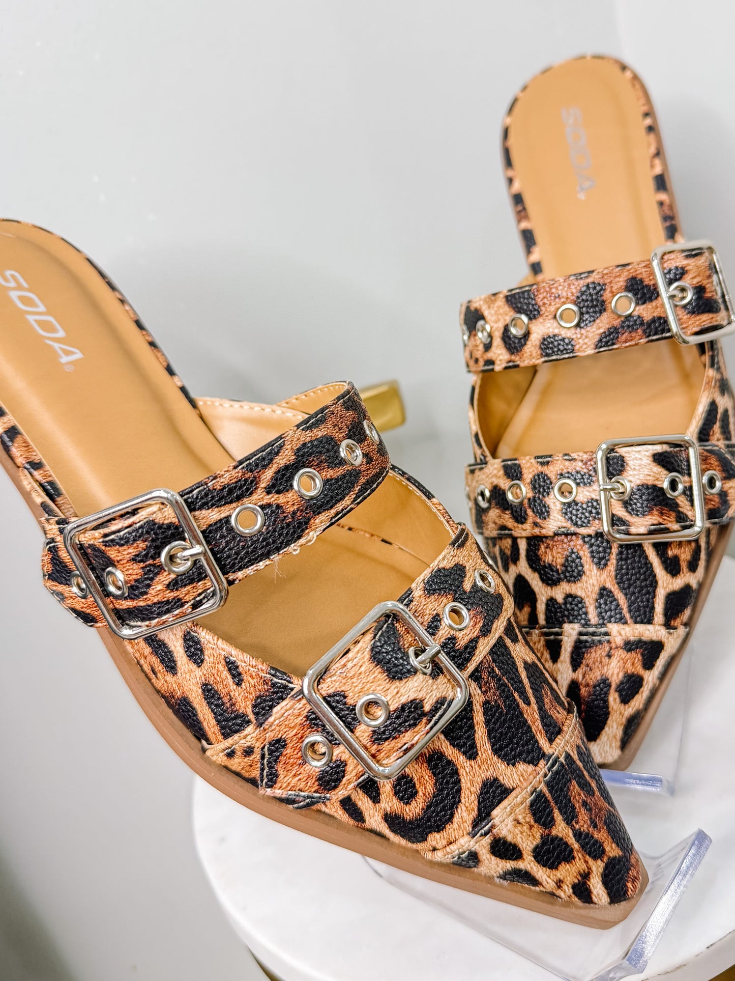 Buckle Usual Flat - Leopard