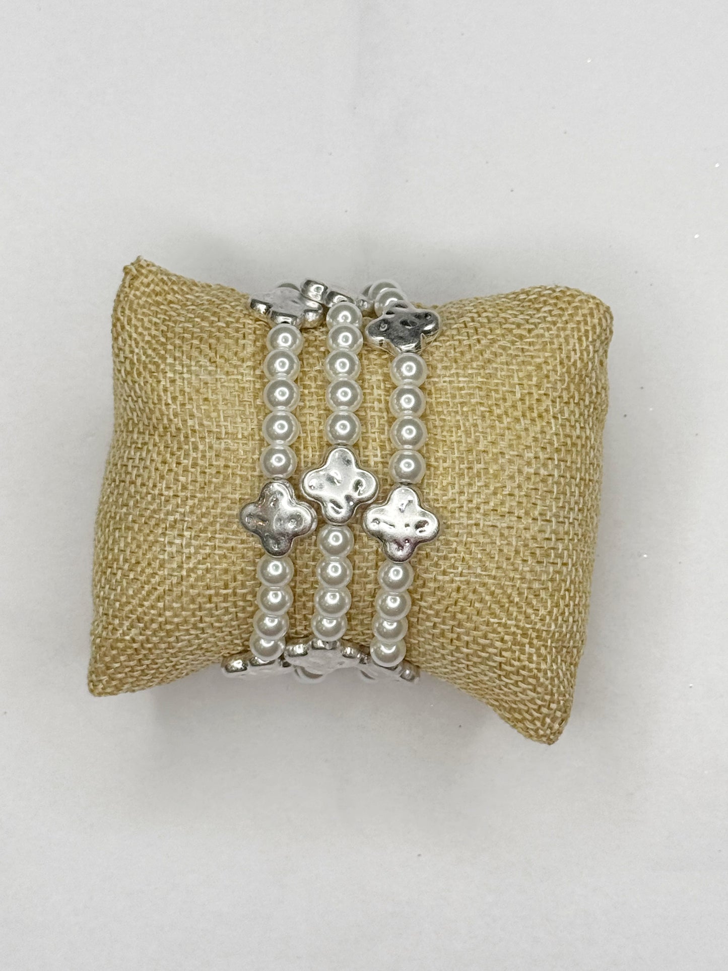 Pearl clover set of 3 stretch bracelets