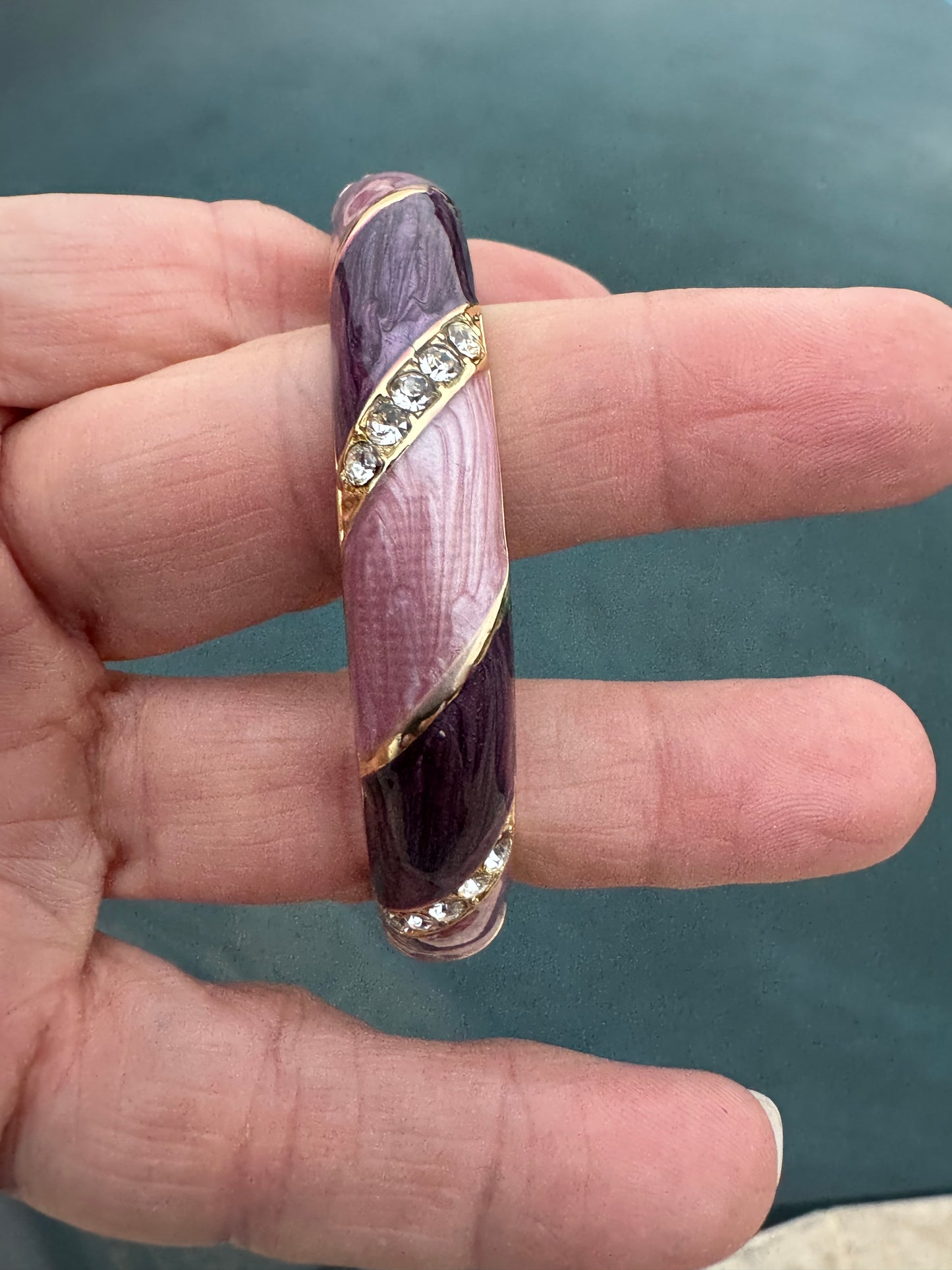Enamel 1 cm wide hinge bracelet
