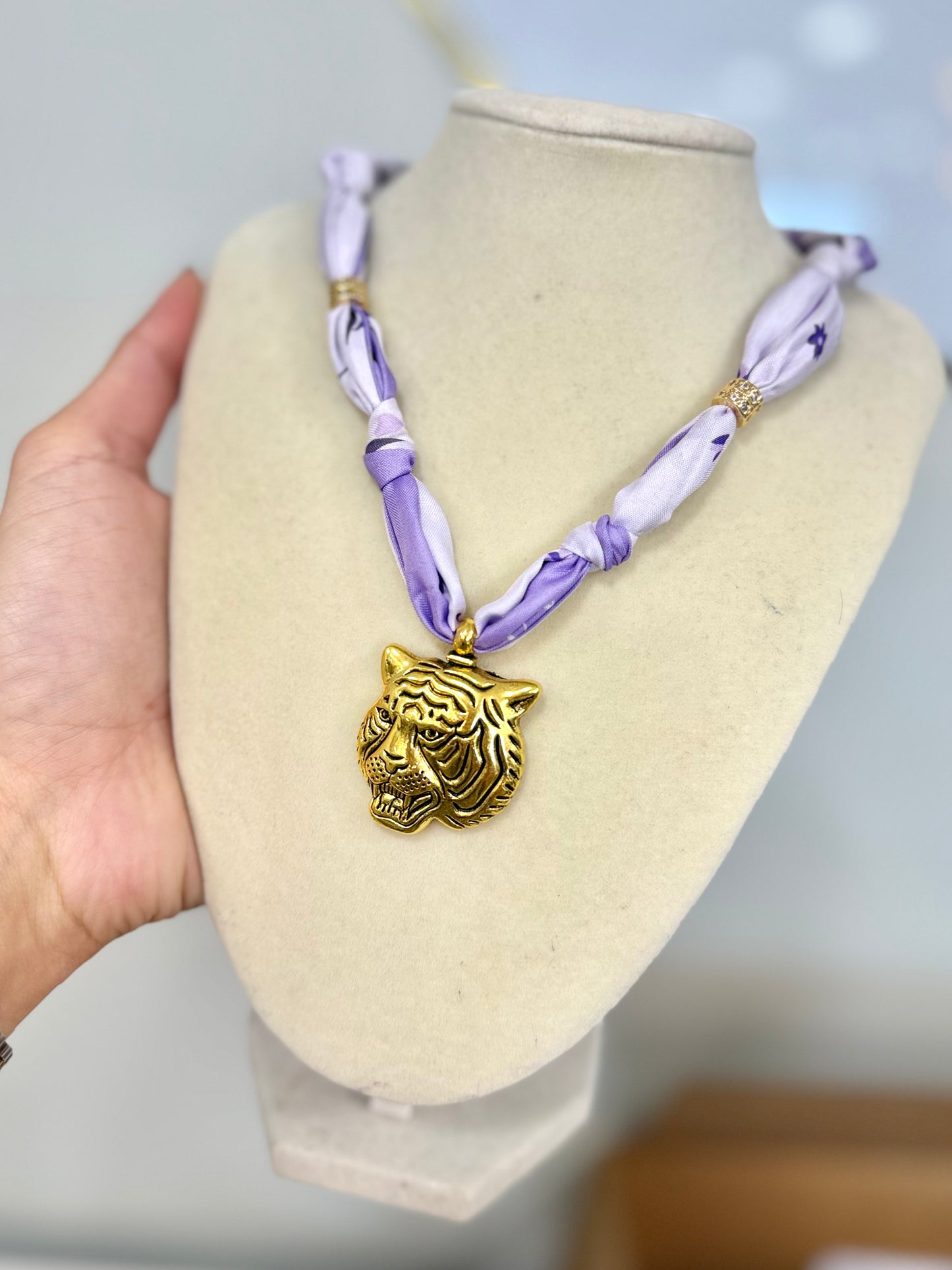Tiger Face - Scarf Necklace