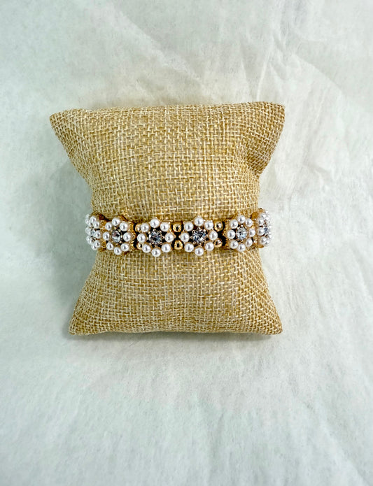 Pearl Beaded Flower Bracelet