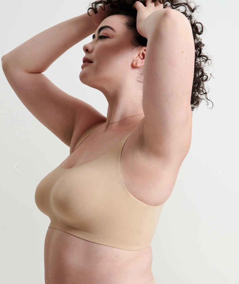 EB Bobbie Scoop Bra*