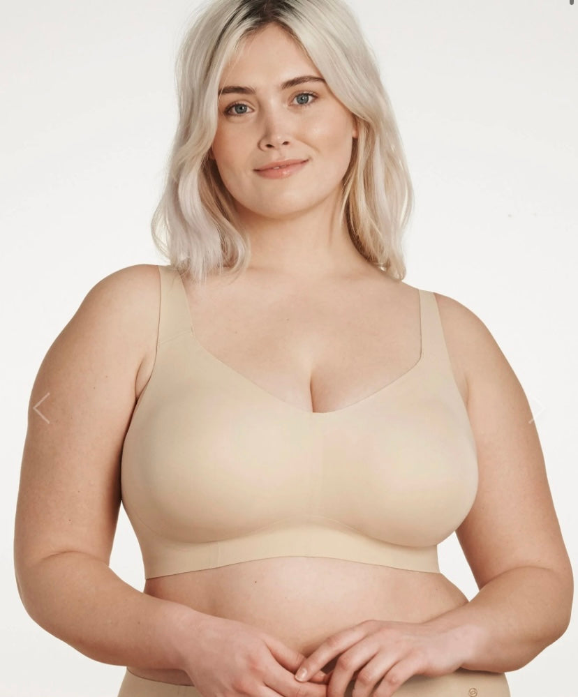 EB Beyond Bra*