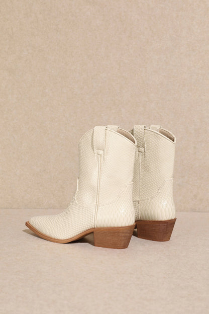 Karlie Boots