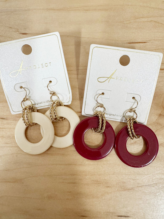 Round earrings