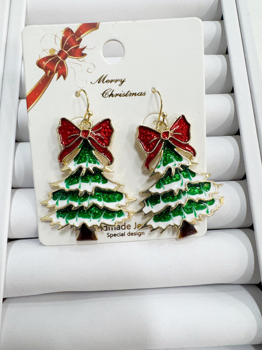 Red/green Christmas tree earrings