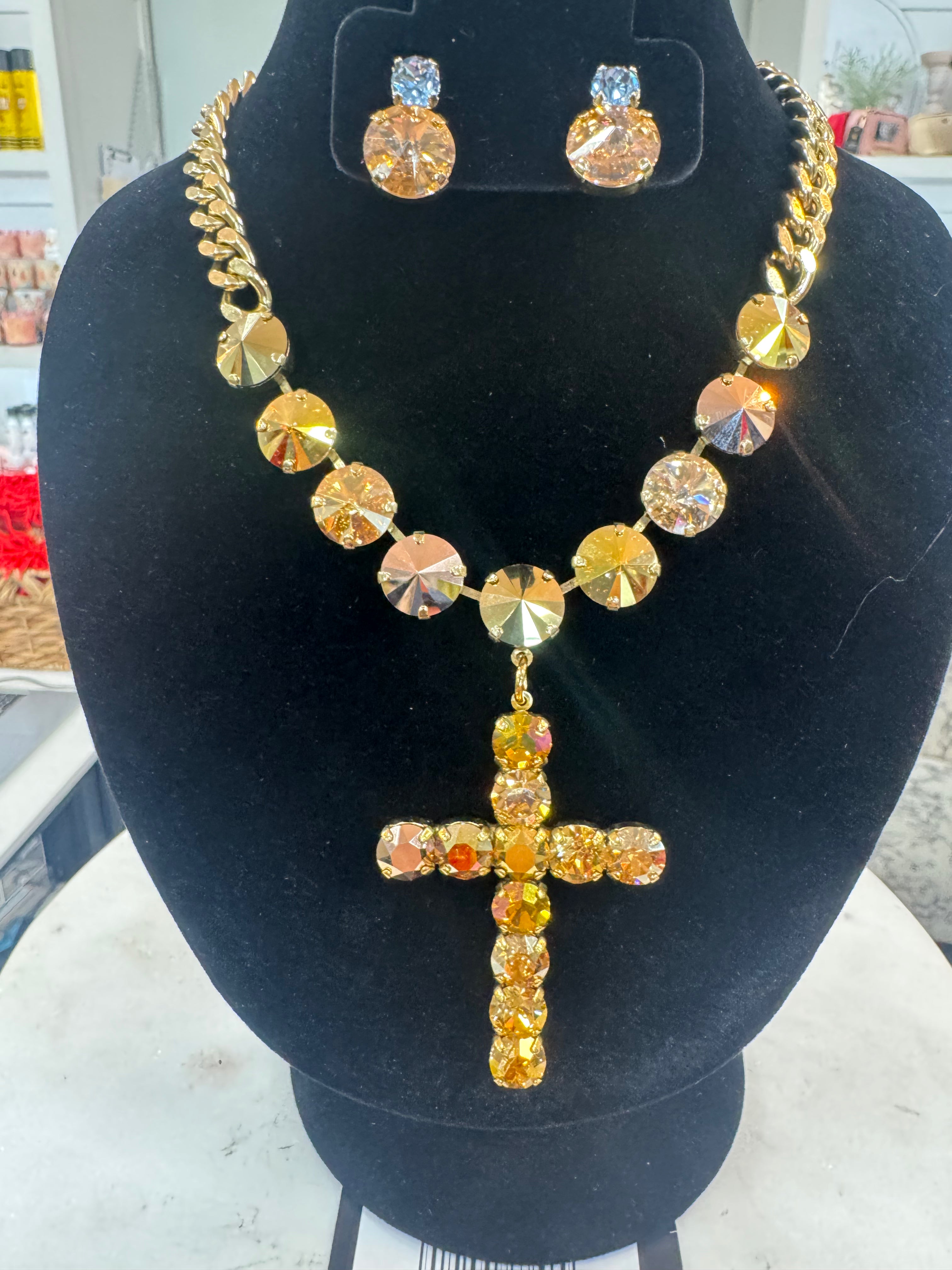 ✨ SOFITELLA TOVA NECKLACE – BEAD BLOOM CUSTOM GOLDIE ✨