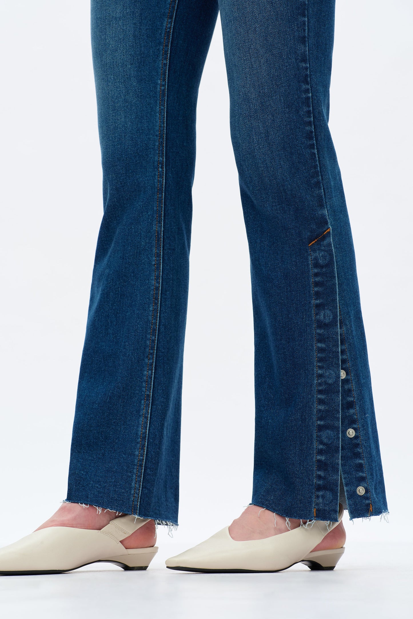 LUNNA HIGH RISE BOOTCUT by Bayeas