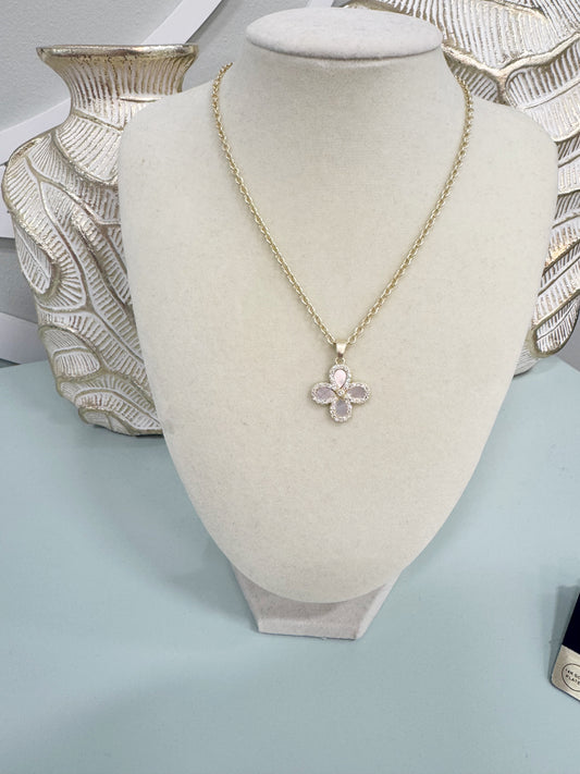 14k plated flower MOP necklace