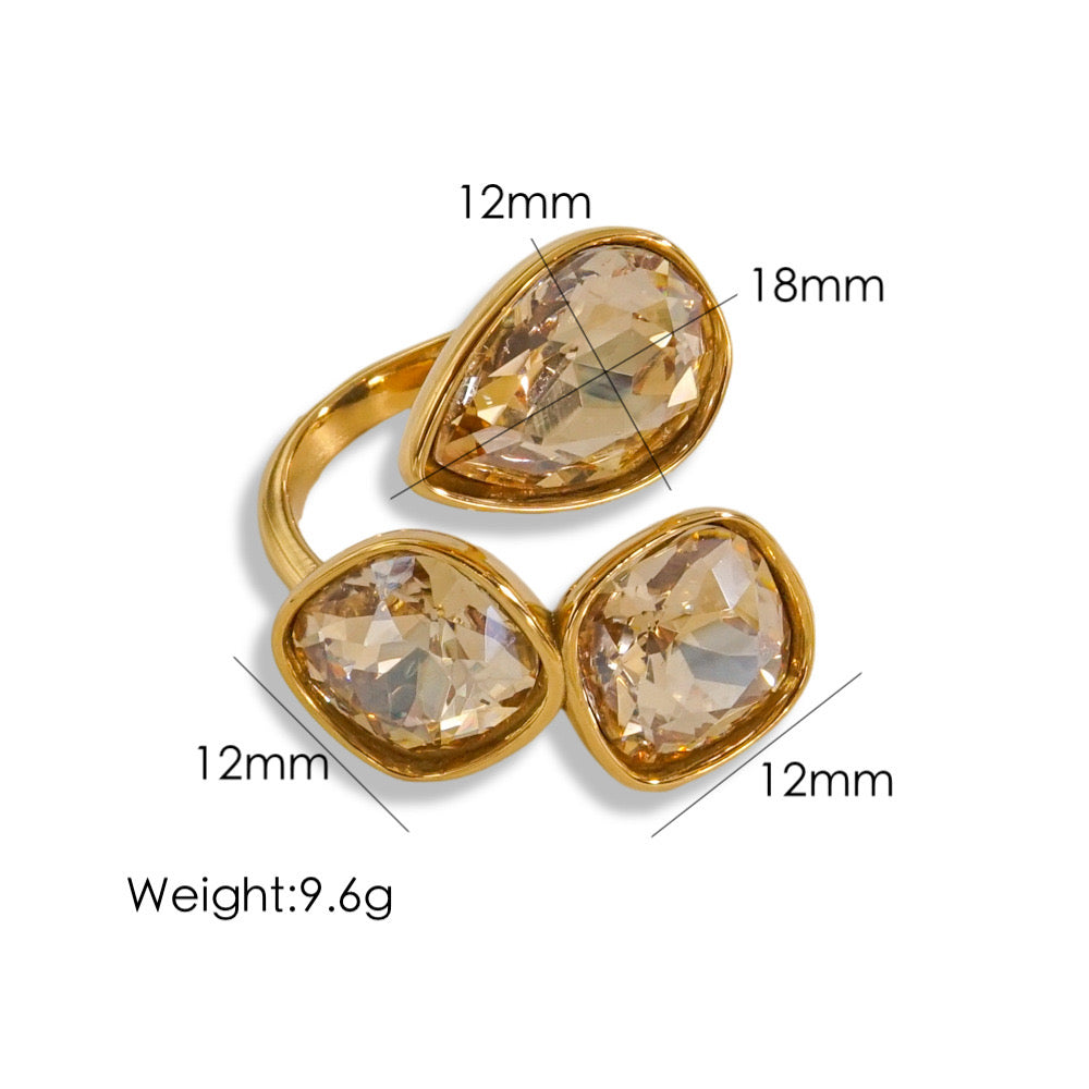 Adjustable 3 stone rings!
