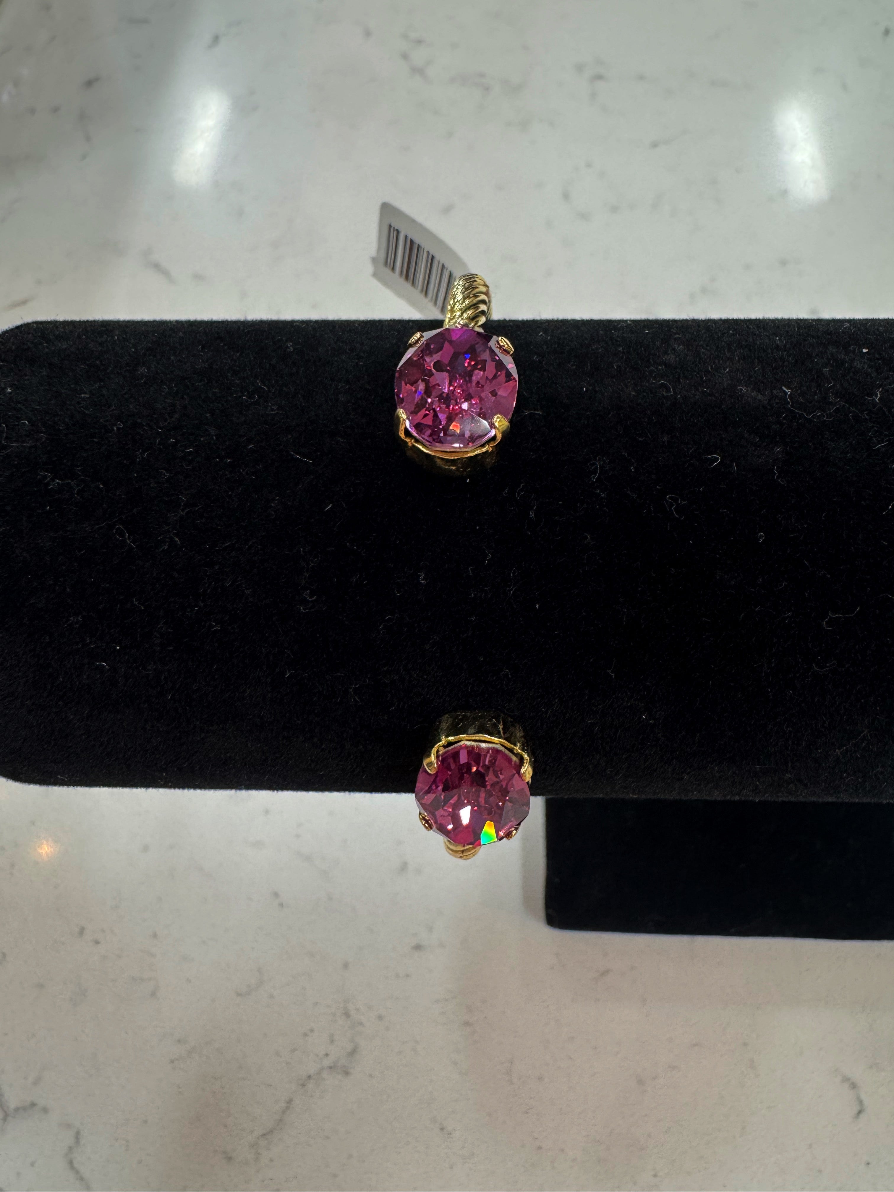 Tova Charlotte Cuff*