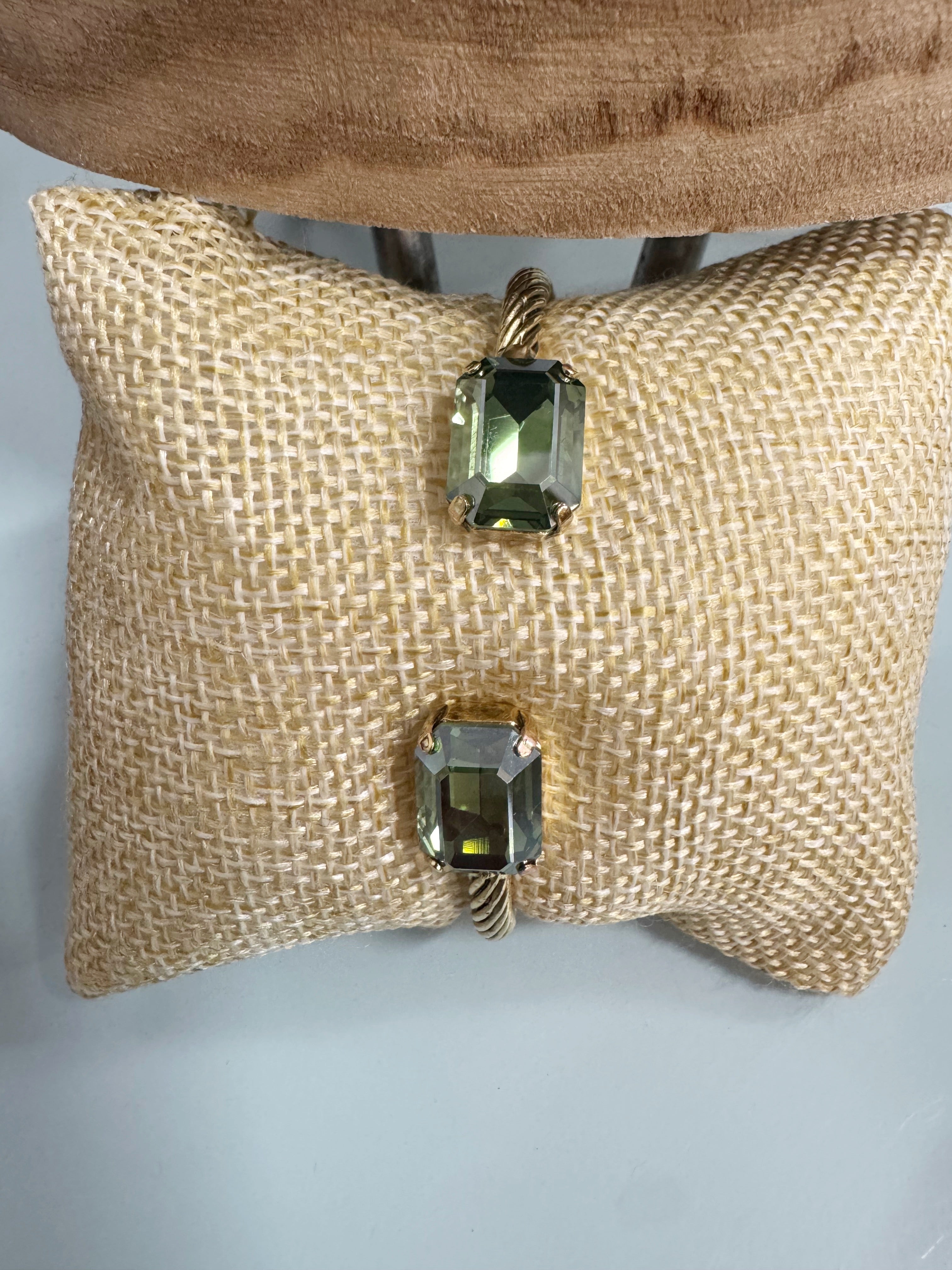 Tova Charlotte Cuff*