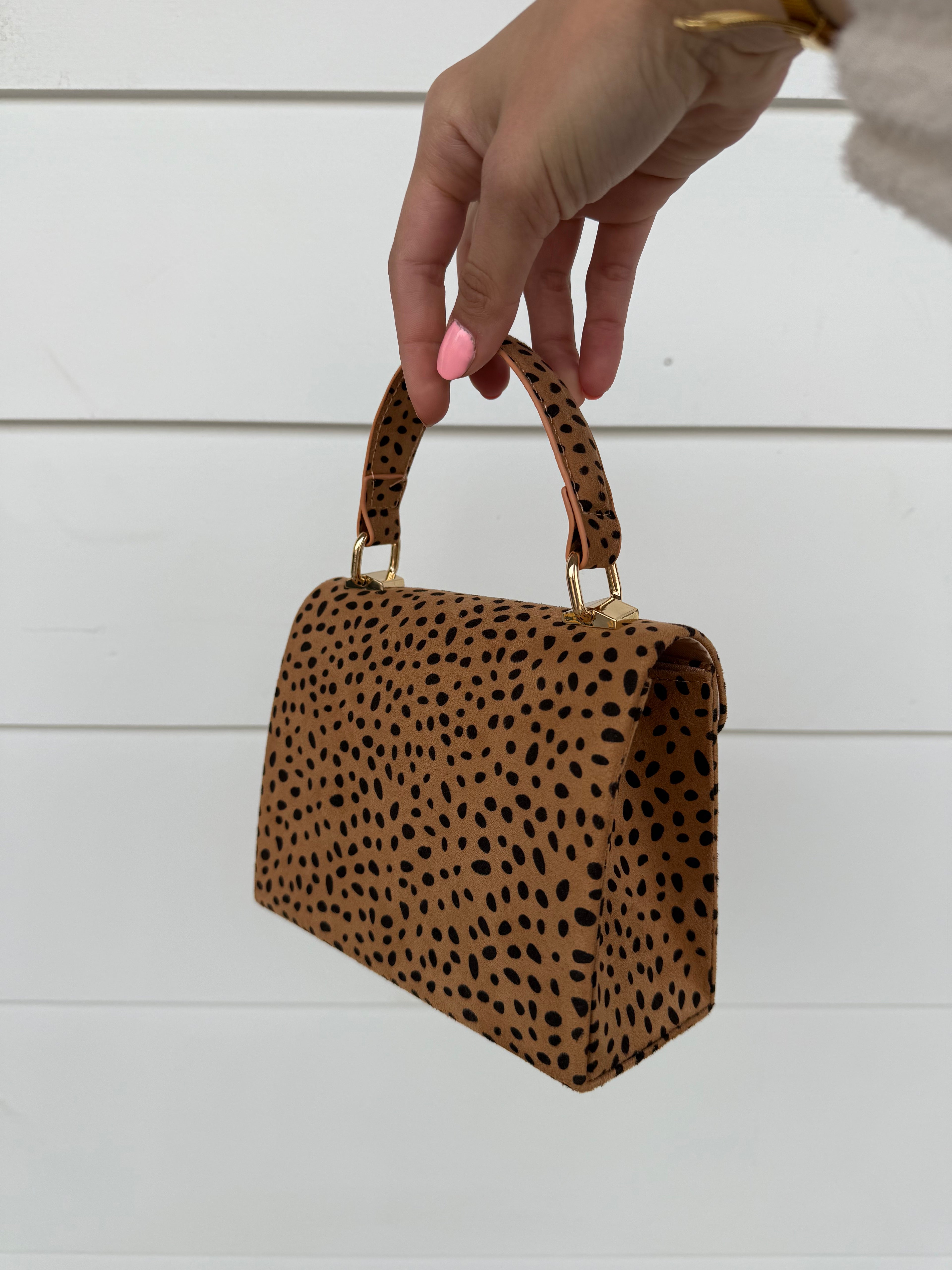 Cheetah Kiss Crossbody!
