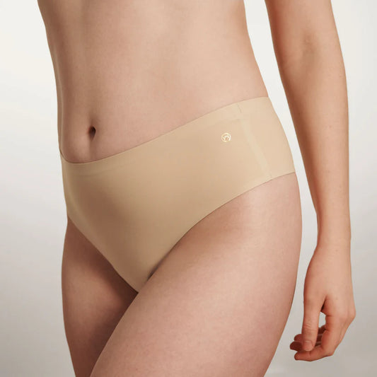 EB Hi waisted thong*