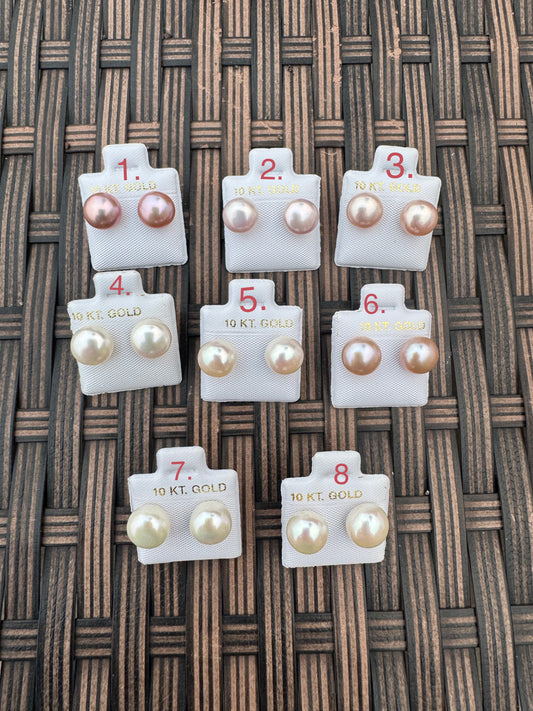 Fresh water pearl studs