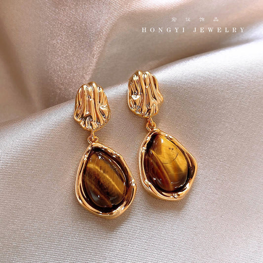 Post stud tiger eye earrings