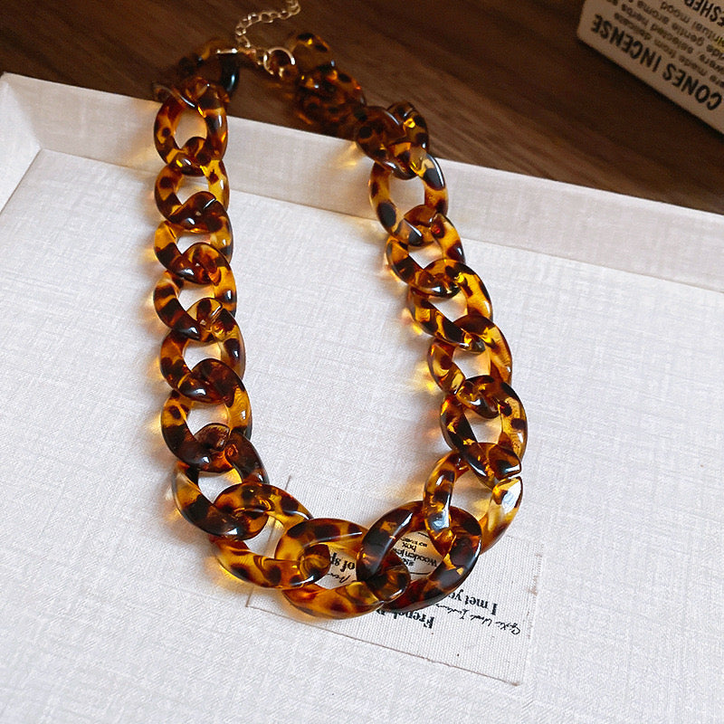 Leopard acrylic necklace/bracelet set!