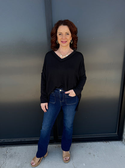 Calla V-Neck Long Sleeve