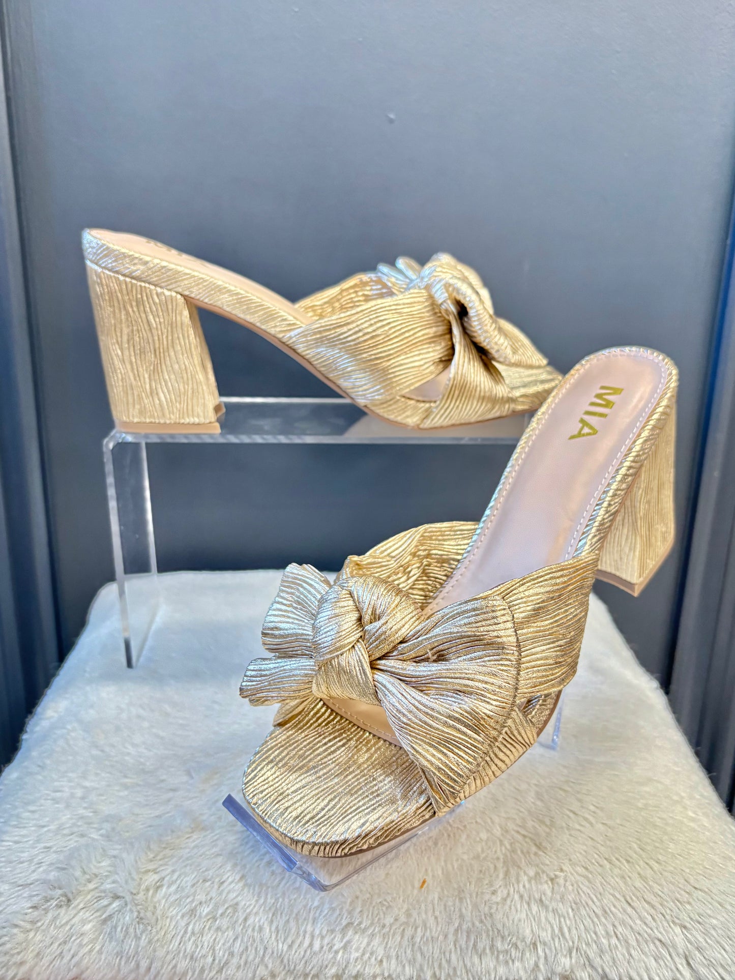 MIA Bow Heels