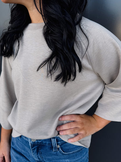 Scuba 3/4 Pullover Top