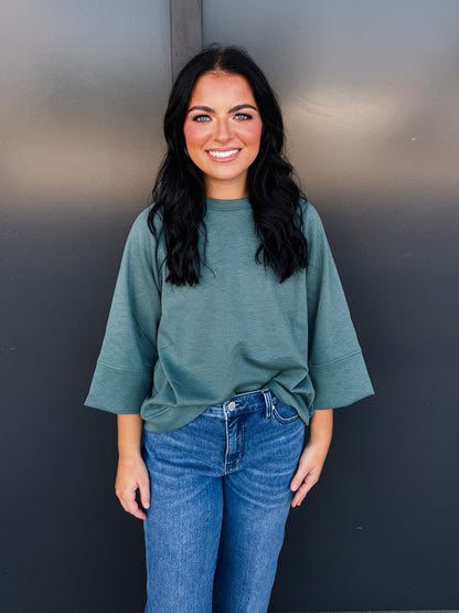 Scuba 3/4 Pullover Top