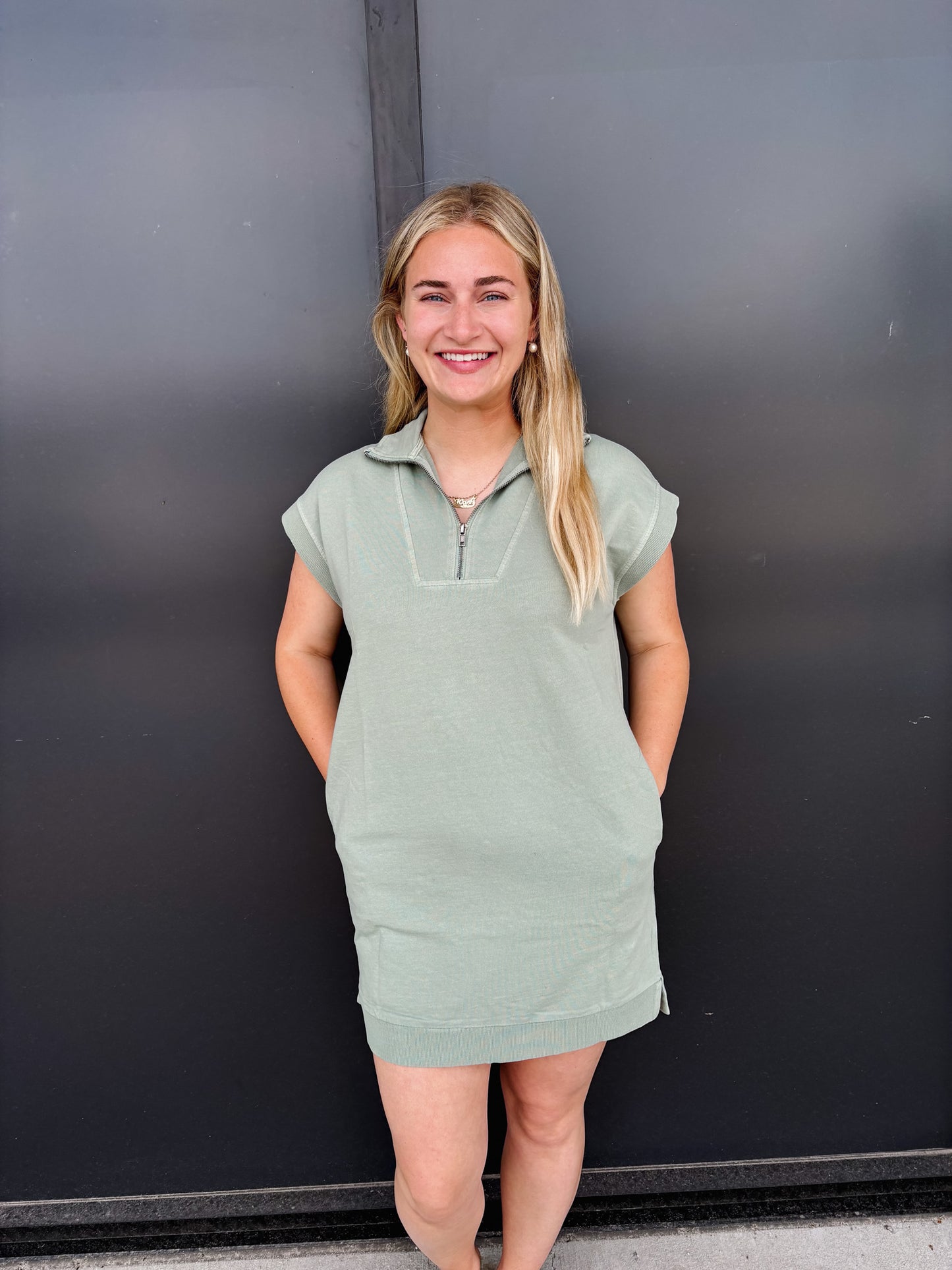 HF Oliva 1/4 Zip Dress