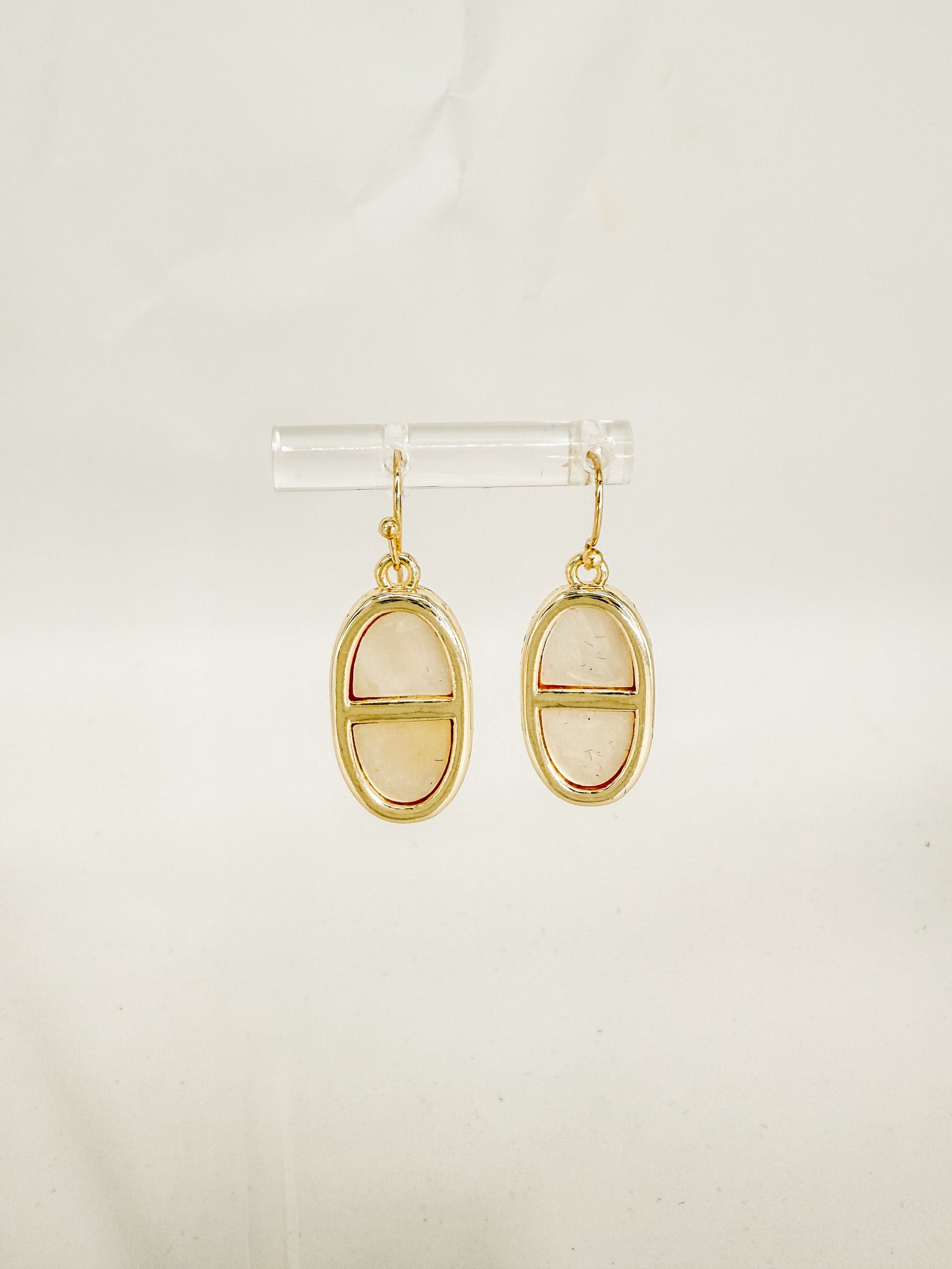 14K Oval bar Mother of Pearl earring!