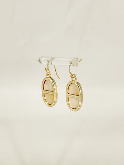 14K Oval bar Mother of Pearl earring