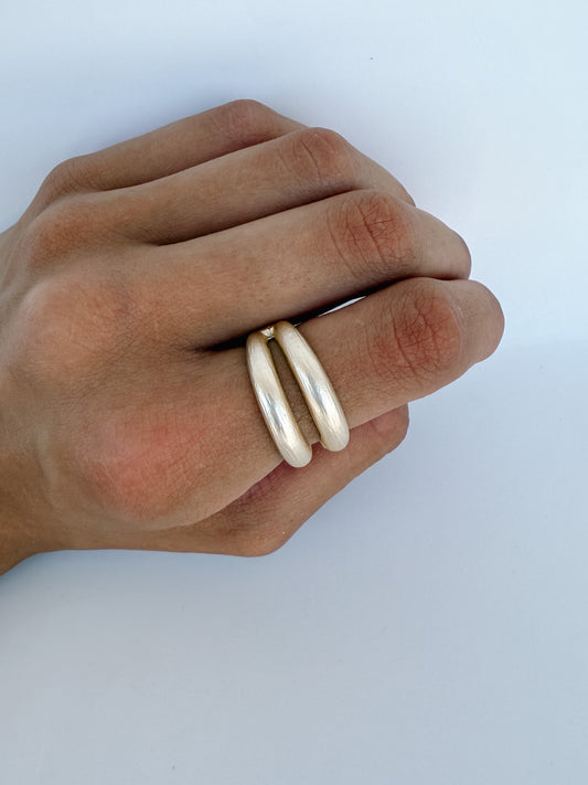 Brushed gold ring