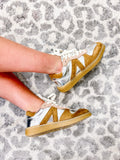 Mia Veneus Sneakers!