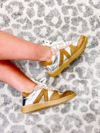 Mia Veneus Sneakers!