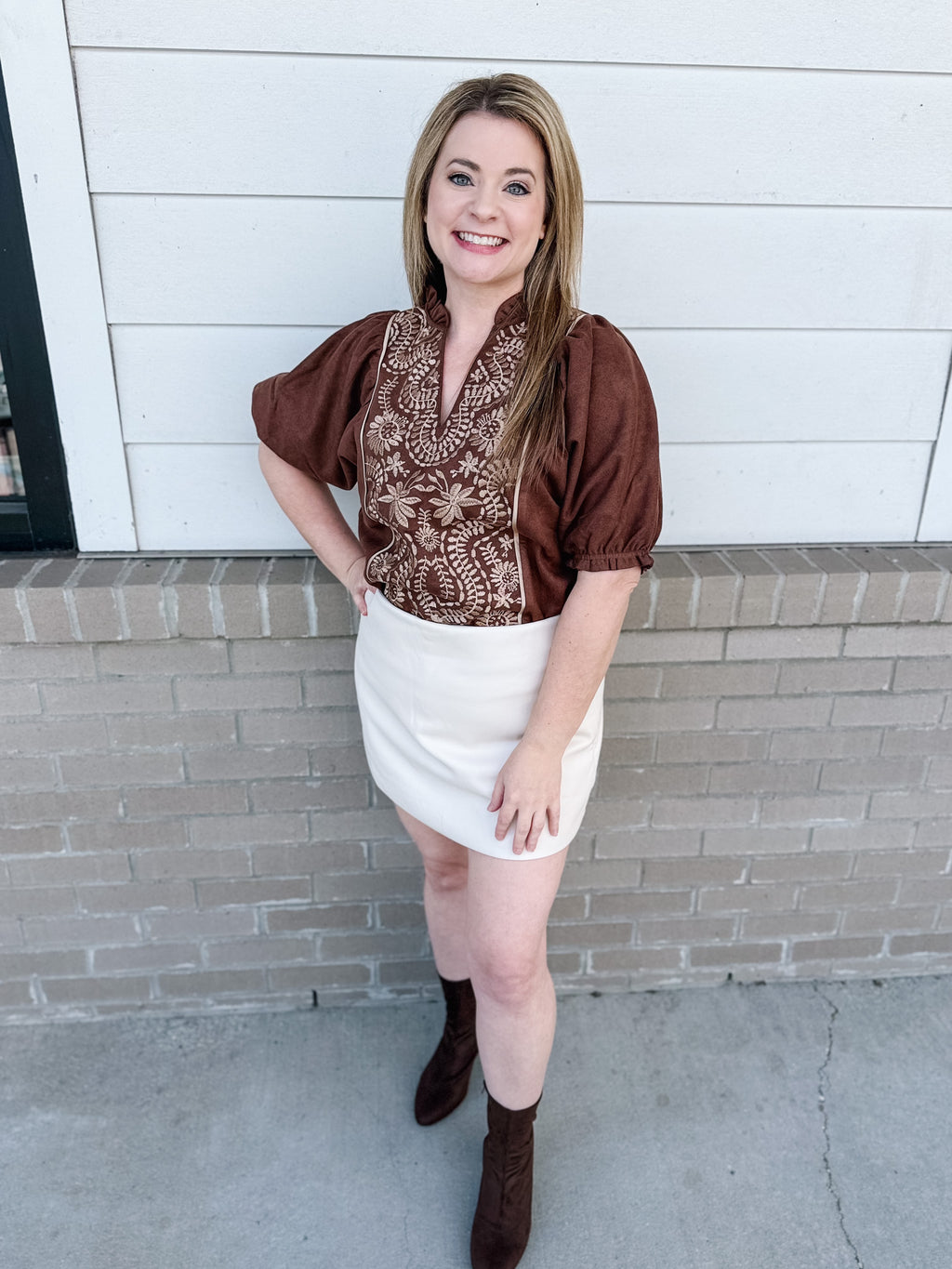 The Sedona Embroidered Peasant Top 🤎