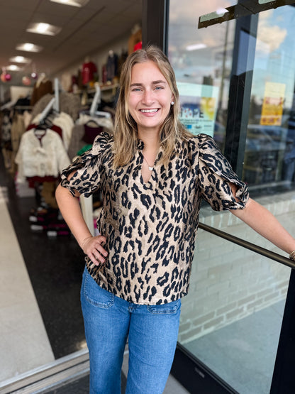 🐆 The Fallon Velvet Leopard Top