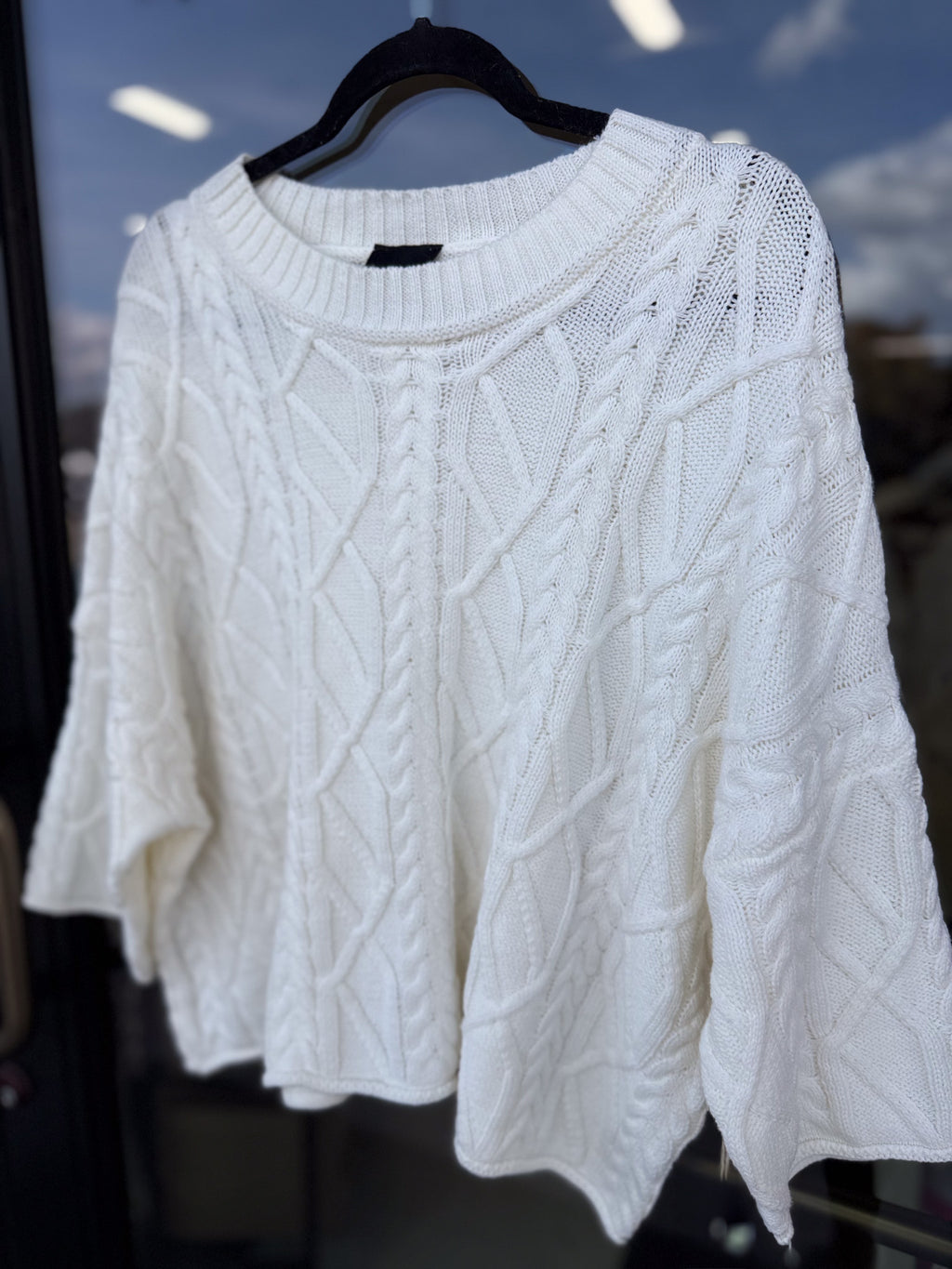 Cozy Texture Cable Knit Sweater 🧶!