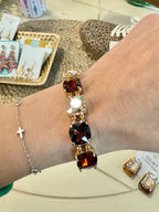 Multi Stone stretch bracelet!