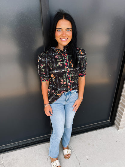 Entro Falling in Floral Top