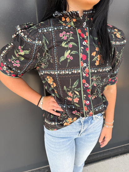 Entro Falling in Floral Top